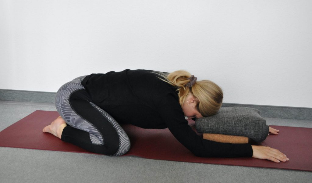 Yoga For Dysmenorrhea: Bid Goodbye To Menstrual Cramps With These  Spectacular Poses